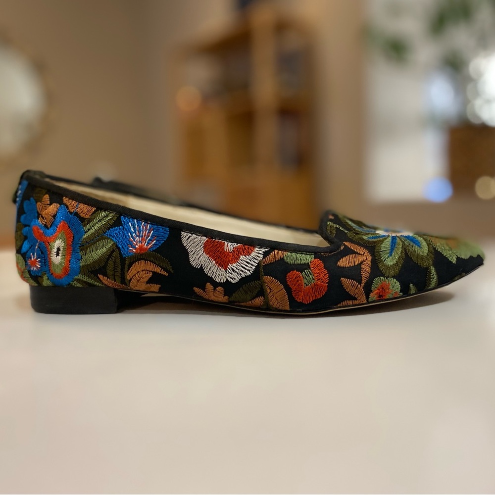 Anne Klein embroidered ballet flats size 6